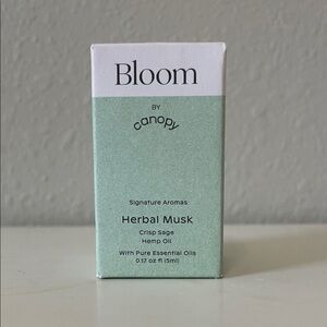 $7💕 Bloom by Canopy Herbal Musk Essential Oil